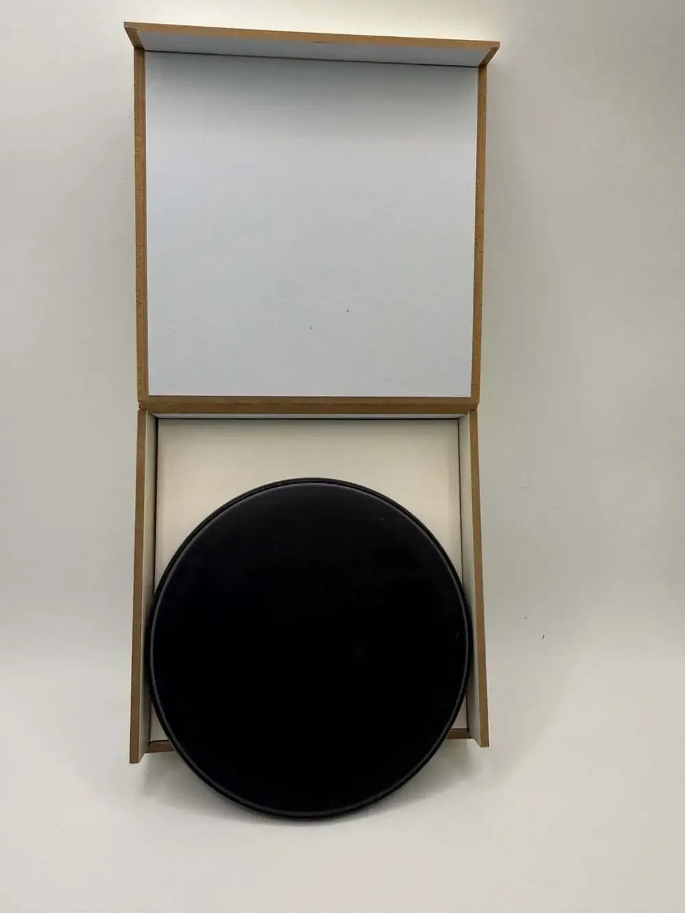 YUQI Fast Wireless Charger